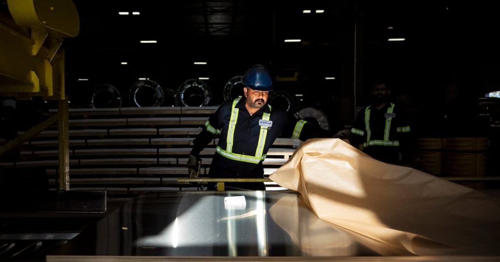 Economists on ‘weak’ rebound in Canada’s job numbers