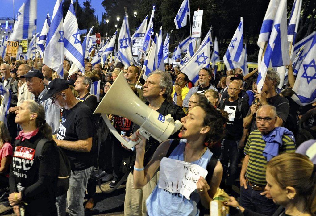 The Blogs: Israel’s Economic Breakdown After Months of Fighting | Farwa Imtiaz