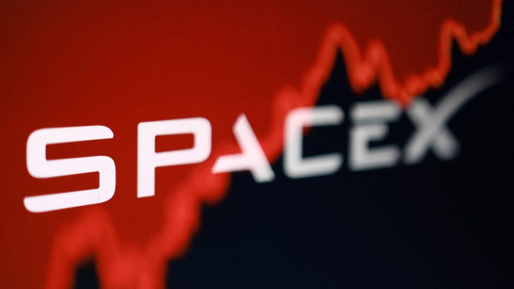 Elon Musk’s SpaceX courts retail investors – Financial Times