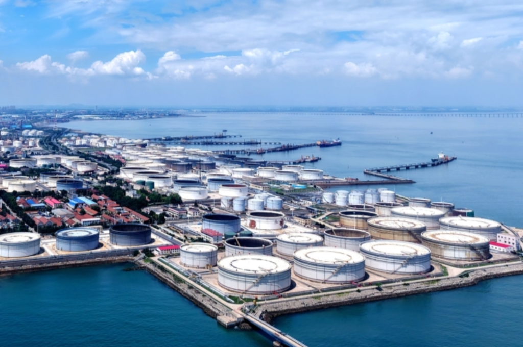 The New Oil Paradigm: China’s as Market Stabilizer and Distorter – Kathryn Neville