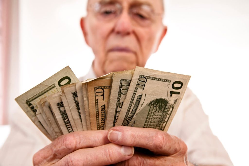 Social Security’s Historic 2027 COLA Just Disappeared, but the Program’s First Silver Lining Since 2023 Remains on Track