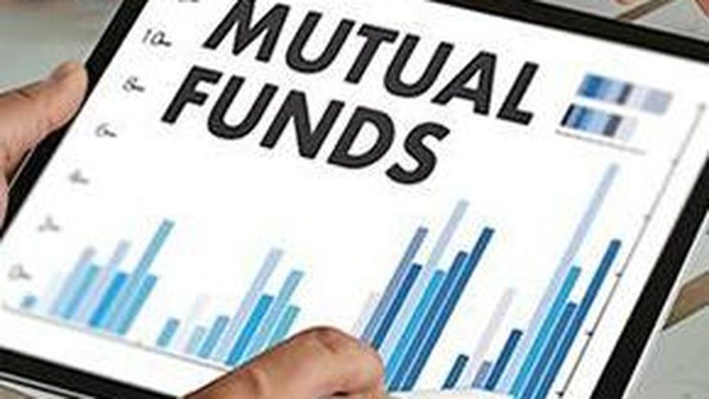 India’s active MFs lag benchmarks, yet beat global peers