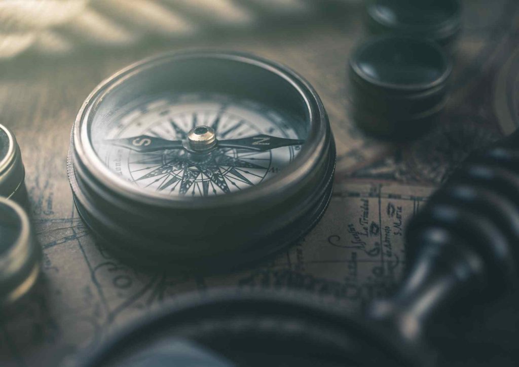 Gold & Dollar Forecast: Navigating H2 Financial Markets